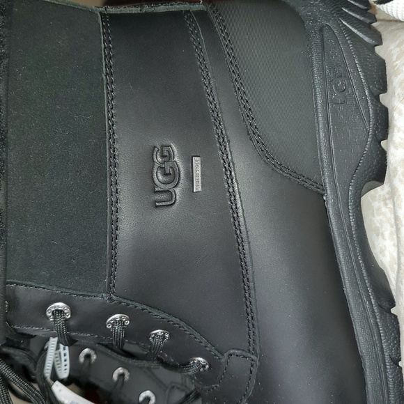 UGG Butte Cuffable Waterproof Adirondack -20° Winter Black Snow Boots main image 4